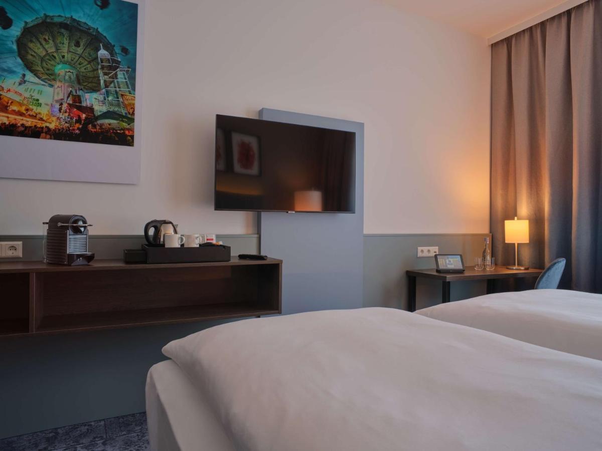 Dorint Parkhotel Frankfurt / Бад Вилбел Екстериор снимка