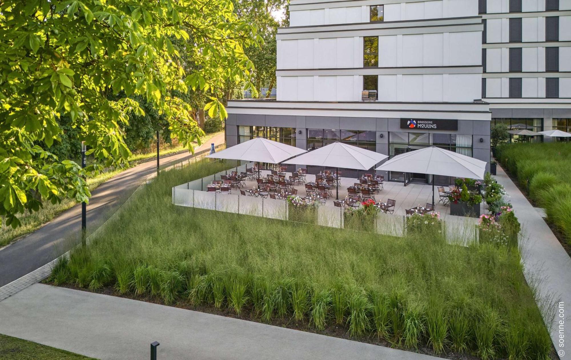 Dorint Parkhotel Frankfurt / Бад Вилбел Екстериор снимка