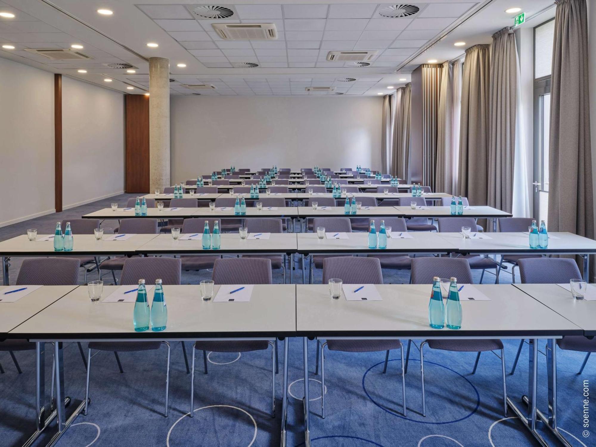 Dorint Parkhotel Frankfurt / Бад Вилбел Екстериор снимка