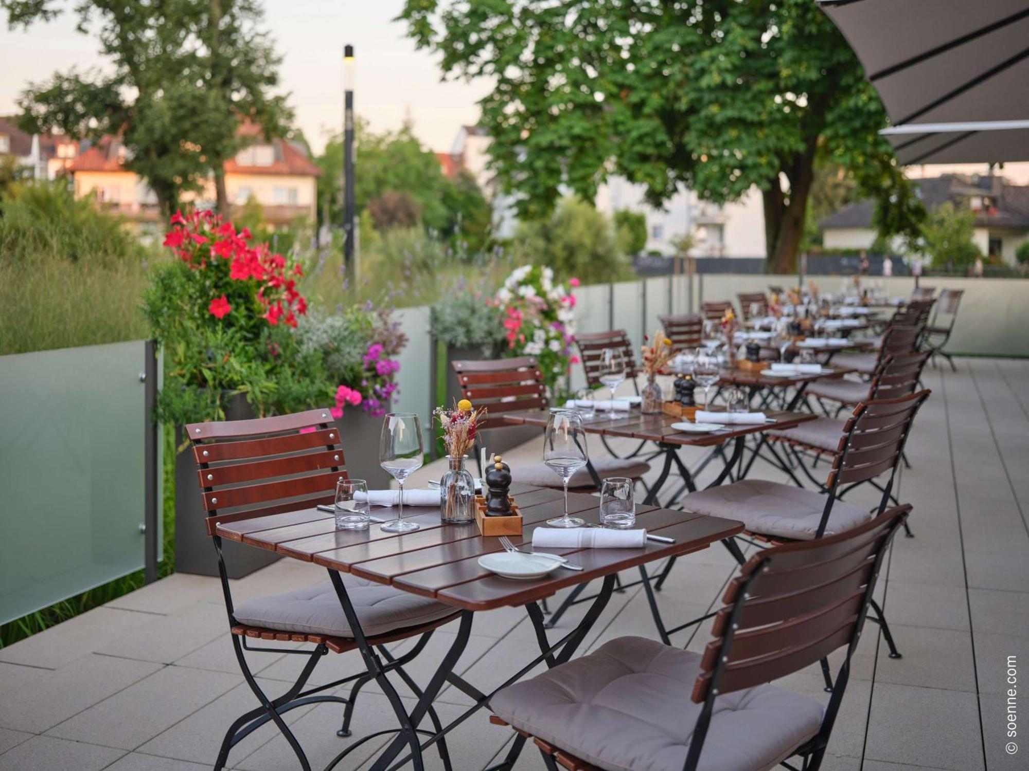 Dorint Parkhotel Frankfurt / Бад Вилбел Екстериор снимка